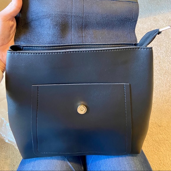 NWT black vegan leather mini backpack zipper - Picture 5 of 9